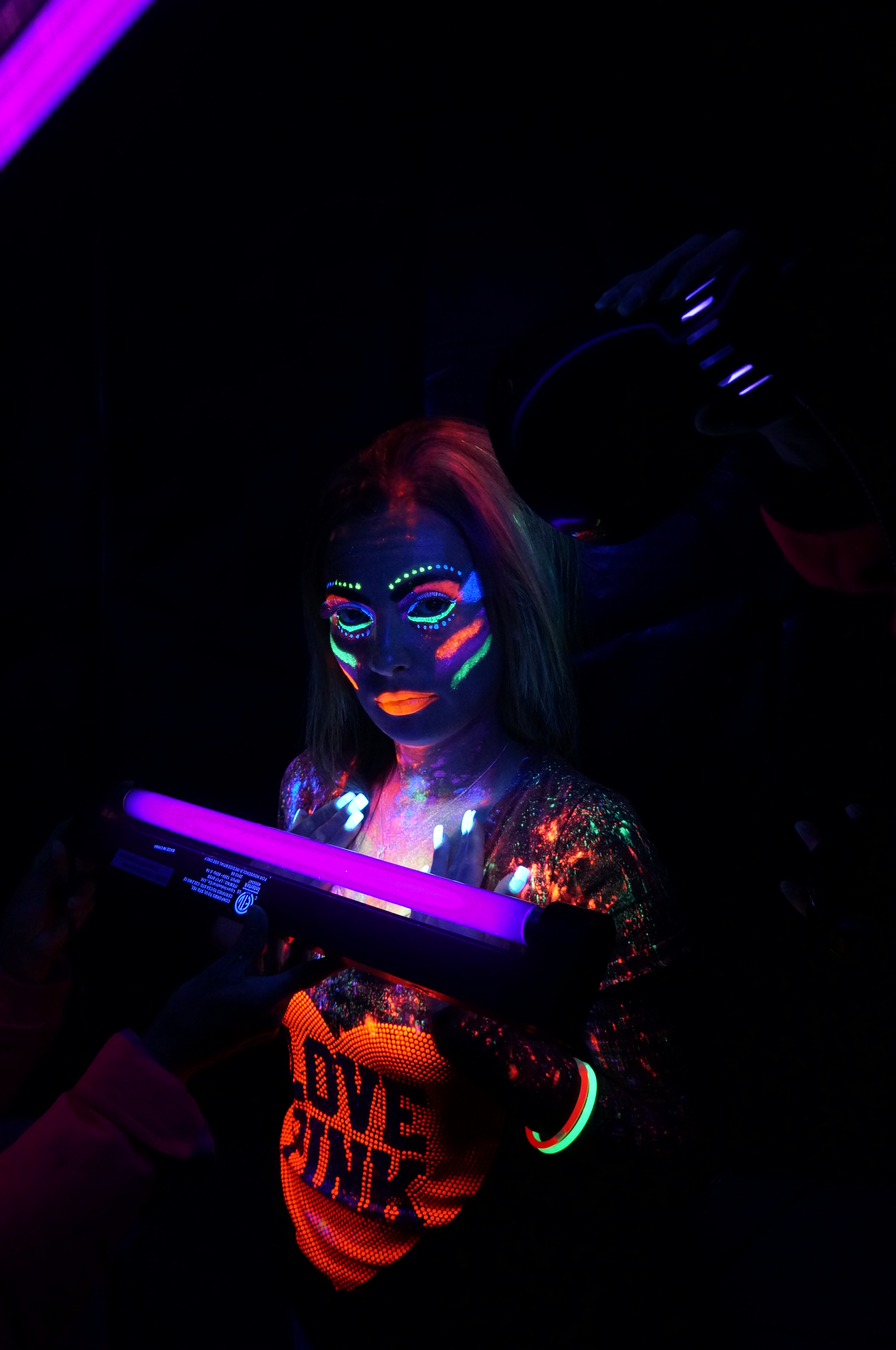 Flagermus brud skat How to photograph AfterDark™ under UV Black Lights. - PurColour