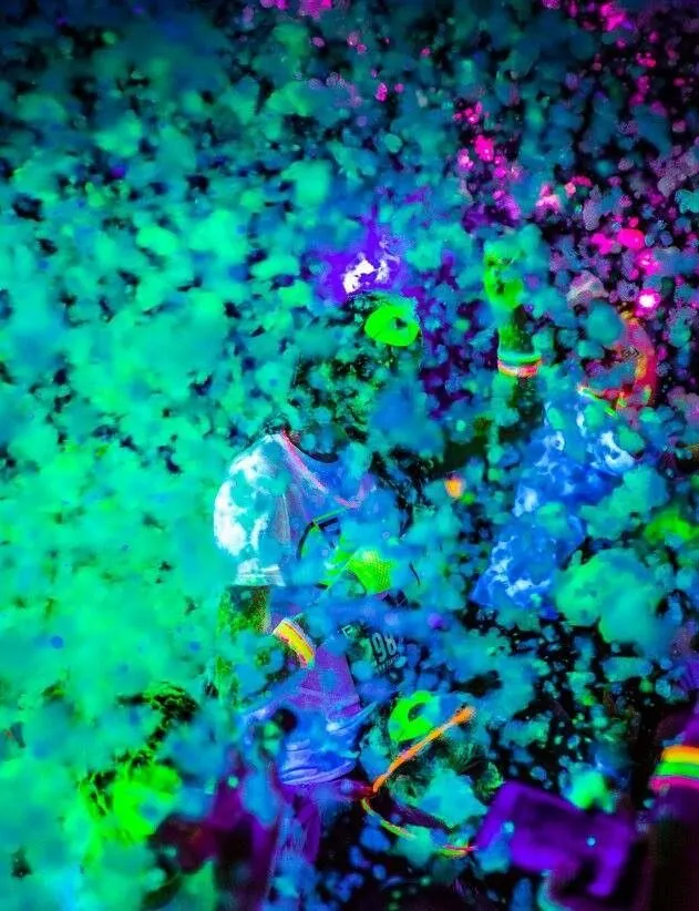 UV Fun Foam Powder | 1 LB | Makes 520 Gallons - Image 2