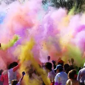 color powder toss
